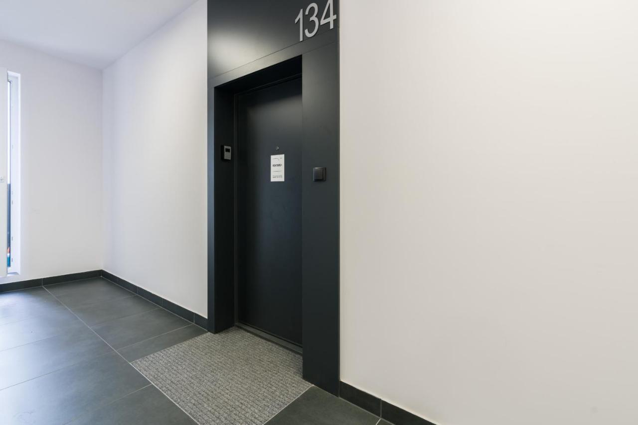 Widokowy Apartament Wojciechowskiego Parking I Loggia By Renters Prestige Poznań Extérieur photo